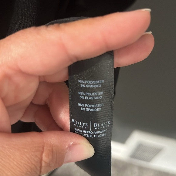 White House Black Market Black Chain Neck Tunic w Short Flutter Sleeves Medium - Picture 7 of 7